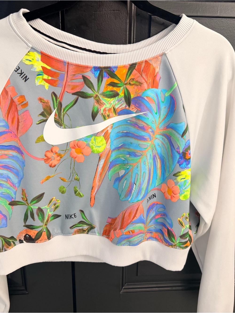 Nike White Crop Sweatshirt with Multicolor Tropical Print